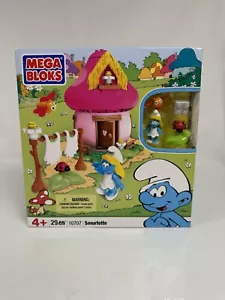 MEGA BLOKS 10707 Smurfs 39 Piece Smurfette Set (2010) Peyo *BRAND NEW* - Picture 1 of 9