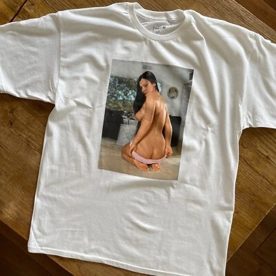 Camiseta blanca extremadamente rara vintage nueva 2008 FUCT Dave Naz x Aria Giovanni Foto 1 de 4