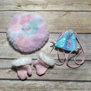 American Girl Wellie Wisher Gwynn Tan’s Accessory Set Fluffy Beret Bag Mittens - Picture 1 of 5