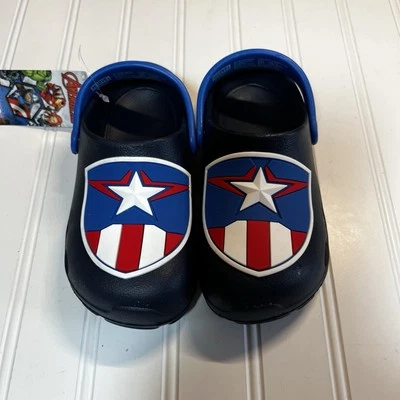 Sandalias deslizables Marvel Avengers Capitán América niños pequeños 9/10 Foto 1 de 4