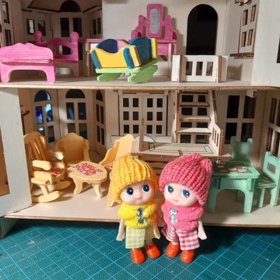 Puppenhaus, komplett, Möbel, 2Puppen, 2Etagen,  Holz, Neu - Bild 1 von 4