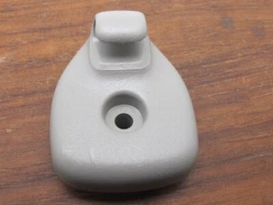 1996 - 2002 Dodge Stratus BEIGE Sun Visor Clip (1) - Picture 1 of 3