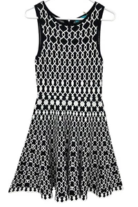 Alice + Olivia Sweater Dress Size XS Black White Geometric Print Fit and Flare - Picture 1 of 12