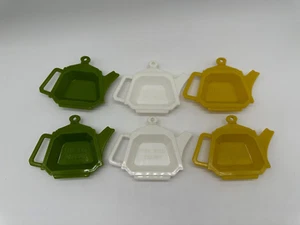 Set of 6 Vintage Plastic Tea Bag Holder Teapot Shaped Green Gold White - Picture 1 of 5