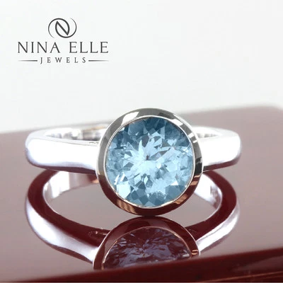 Solitário 2,2 ct corte redondo água-marinha configuração AQ700 - Imagem 1 de 4