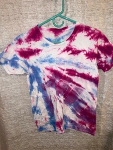 Size L (14/16) Youth Short Sleeve T-Shirt Tie-Dyed Magenta and Blue - Picture 1 of 2