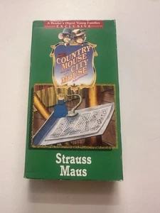 The County Mouse and the City Mouse Adventures VHS - Strauss Maus - Foto 1 di 3