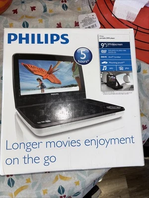 Philips PD9000/37: 9" LCD Portable DVD Player, 5 Hour Battery - White/Black - Image 1 of 4