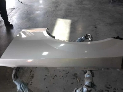 Chevrolet Camaro 2012 guardabarros izquierdo 42566 usado 2 puertas conv 60 k millas Foto 1 de 4