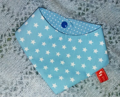 FINN & FINCHEN Baby-Halstuch Kinderhalstuch Sabberschutz Sterne f&f Jungentuch hellblau