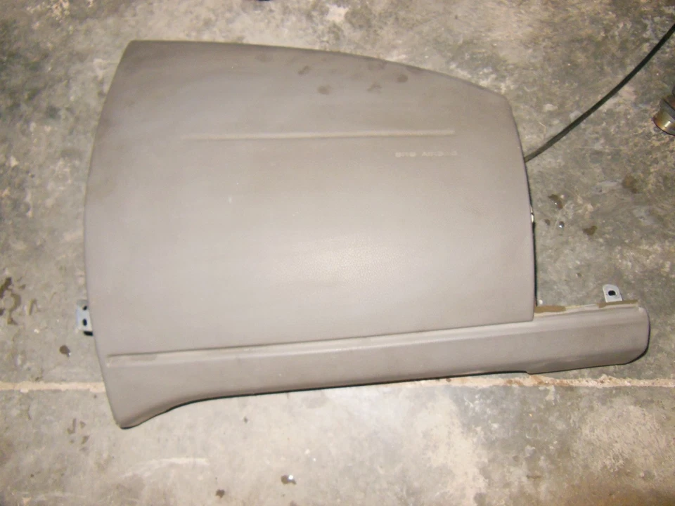 2003 Nissan Altima 2.5S 2.5 L S приборной панели пассажирской стороне отделка крышка панели 04 - Изображение 1 из 1