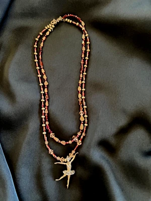 Vintage 16 pol. Colar de 2 fios de ametista e estanho com berloque de bailarina, balé - Imagem 1 de 4