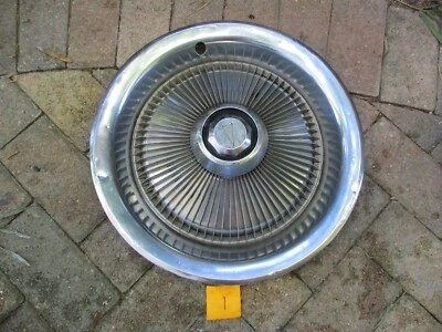 Pontiac Grand Prix/Le Mans 1977-1979 tapacubos 15" OEM Hollander #5047A #1 Foto 1 de 2