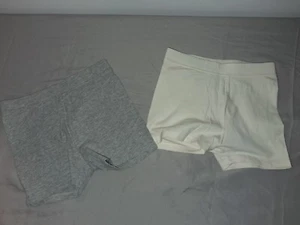Pair of Toddler GAP under dress shorts, white, gray size 4 - Picture 1 of 5