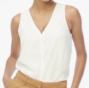 Neu mit Etikett J. Rundhals XS ärmelloses Muschel-Tanktop mit V-Ausschnitt aus Krepp elfenbeinfarben - Bild 1 von 6