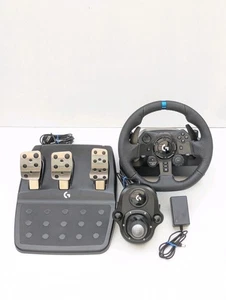 Logitech G923 Trueforce Steering Wheel, Pedals and Shifter Bundle PS4/PS5/PC - Picture 1 of 7