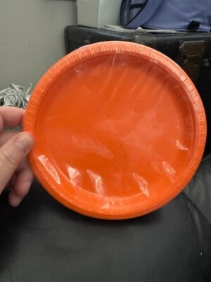 Touch of Color 20ct. 塑料7英寸甜点盘沉没橙色派对餐具 — 第 1/2 张图片
