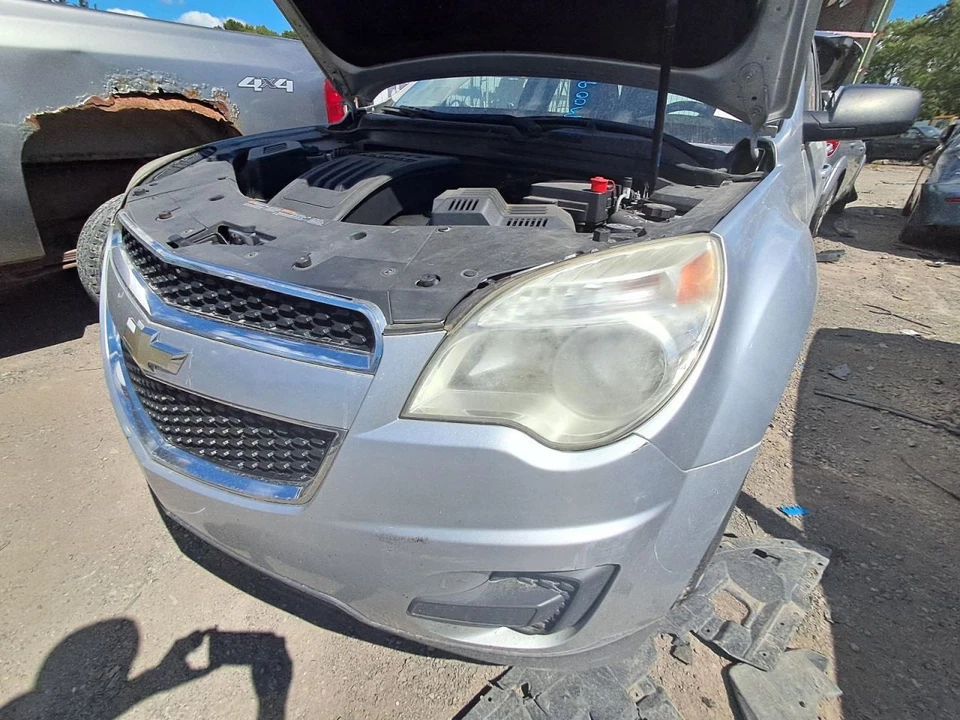 Conjunto de faros izquierdos para conductor Chevrolet Equinox 2011 OEM 4 puertas neblinadas Foto 1 de 1