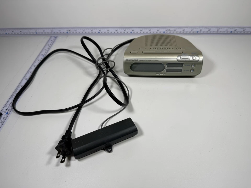 Sony Dual Alarm Clock Radio ICF-C275RC AM/FM Auto Setting Triple Time WORKS - Image 1 of 3