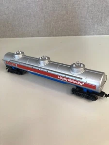 Tyco Exxon Triple Dome Chemical Tank Car GATX 46213 HO Scale (218) - Picture 1 of 11