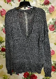 VOLCOM LADIES TOP SIZE SP 10 - Picture 1 of 3