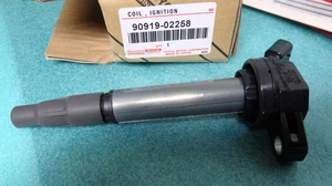 *NEW TOYOTA PRIUS 2010-2015 IGNITION COIL PACK GENUINE OEM PART 90919-02258 - Picture 1 of 6