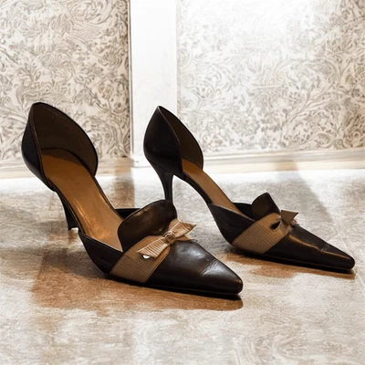 Zapatos de tacón Y2K BCBG marrón para niñas 8,5 lazo punta punta piel de serpiente Foto 1 de 4