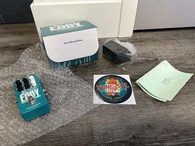 EHX Electro Harmonix Eddy Chorus / Vibrato Effects Pedal - Image 1 of 4
