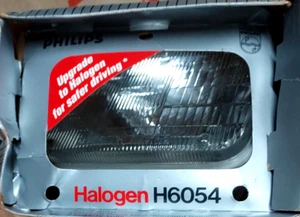 (2) Philips Rectangular High/low Beam Halogen Lights H6054 New  old stock - Picture 1 of 1
