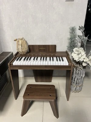 Digitales Kinderklavier, Neuwertig mit Hocker, mit Kopfhörer Anschluss - Bild 1 von 4