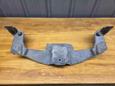 Опорный коллектор переднего бампера 98-02 Firebird Trans Am WS6 *1 СЛОМАННАЯ ВКЛАДКА* - Изображение 1 из 4