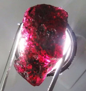 Awesome 100% Natural 65.10 Ct Brazilian Garnet Gemstone Uncut Rough Gem - Picture 1 of 7
