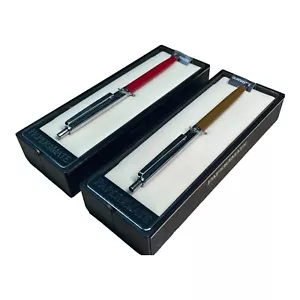 Vintage Paper Mate coppia penne a sfera Marrone e Rossa con custodia - Foto 1 di 10