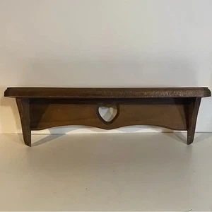 70er Jahre gebeiztes Holz Herz Ausschnitt Teller Display Regal 18" Länge - Bild 1 von 10