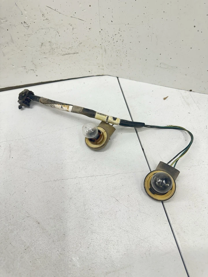 94-01 Dodge Ram 1500 2500 Luz Trasera Lámpara Cableado Arnés Cable 56021369 B4 Foto 1 de 4