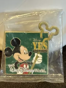 Pin Walt Disney World YES Mickey Mouse Serie de Educación Juvenil Nuevo 2007 - Imagen 1 de 3