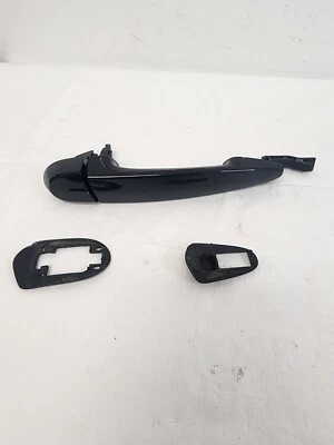 2008-2015 BMW 335I — правая задняя внешняя дверная ручка 7207562 - Изображение 1 из 4