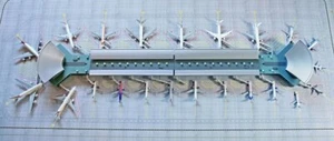 Gemini Jets 2019 Deluxe Airport Terminal escala 1:400 GJARPTC (solo terminal) - Imagen 1 de 5
