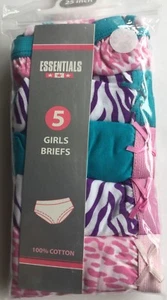 Girl 5 Pk Briefs in Multi Colours with Animal Print detail - Picture 1 of 1