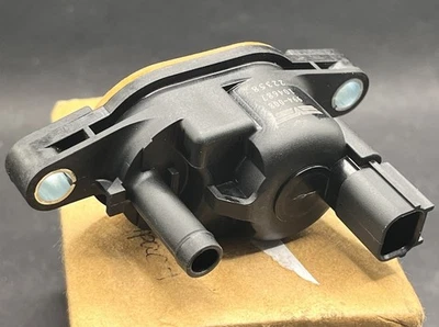 Electroválvula de purga de bote de vapor Dorman 2012-2018 Honda Civic 1,5 L #994008 Foto 1 de 4