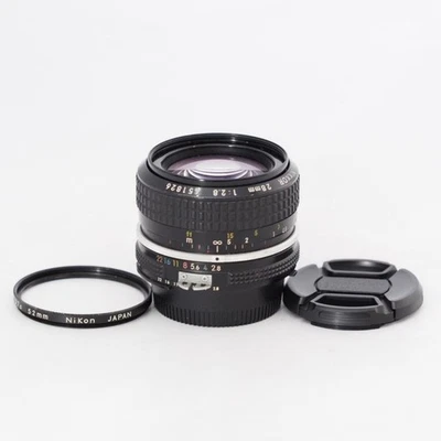 Nikon Ai Nikkor 28mm F2.8 Wide Angle MF Lens [Near Mint] #13073 - Image 1 of 4