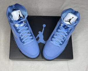 Size 11.5 - Jordan 5 Retro SE Mid UNC BLUE HEART & SOUL DV1310 401 - Picture 1 of 8