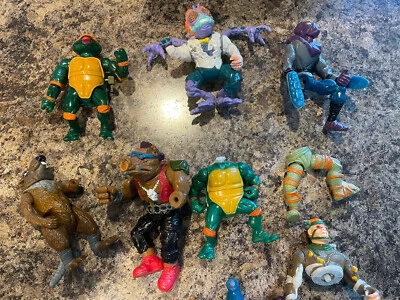 Miscellaneous Tnmnt Parts And Pieces Figures Lot - image 1 of 4