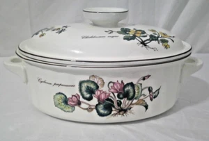 Title: Villeroy & Boch Cyclamen 2-Quart Oval Casserole Dish | Elegant Porcelain - Picture 1 of 11
