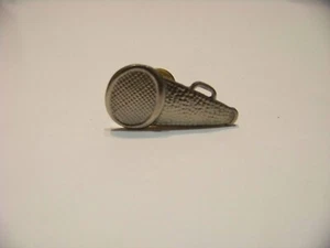 Vintage Megaphon Pin Cheerleader Letterman High School Sport - Bild 1 von 2