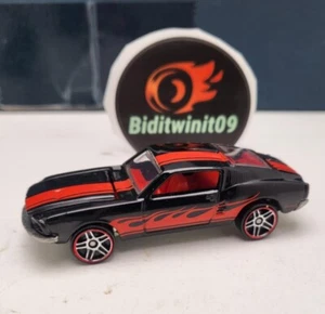 Ford Mustang 1967 exclusivo Hot Wheels Mustang Mania negro - Imagen 1 de 3