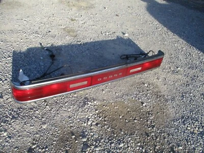 Lámparas traseras dinastía 88-93 con panel de acabado Foto 1 de 4