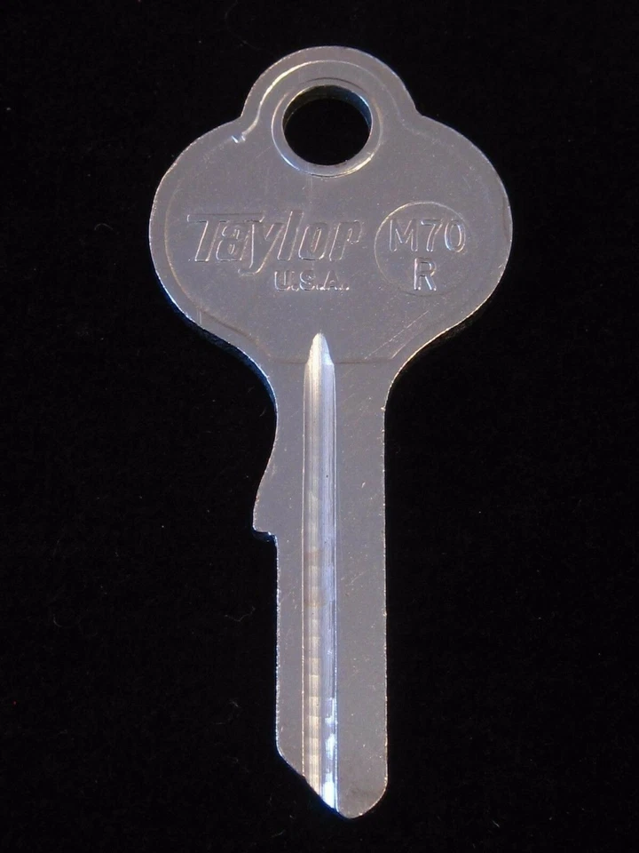 HF1 MERCEDES BENZ TRUNK 钥匙空白 1955 - 1968 190 220 230 250 280 300 S SL SE SEC — 第 1/4 张图片