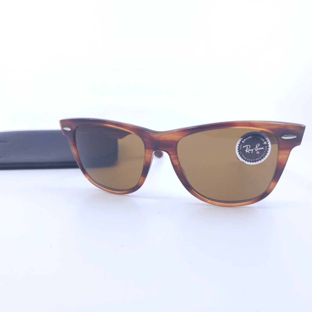 Ray Ban Wayfarer Made In Usa In Vintage Sunglasses for sale Ray Ban Wayfarer Made In Usa In Vintage Sunglasses for sale