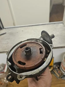 For Parts: Jaguar XKE V12 Distributor - Picture 1 of 9